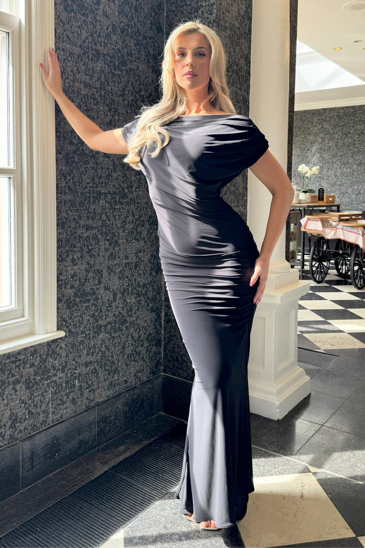 Platinum gown in black