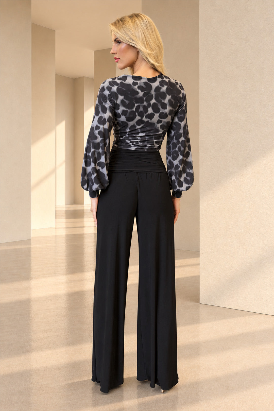 Indium jumpsuit with bell sleeve in grey leopard &amp; black T3