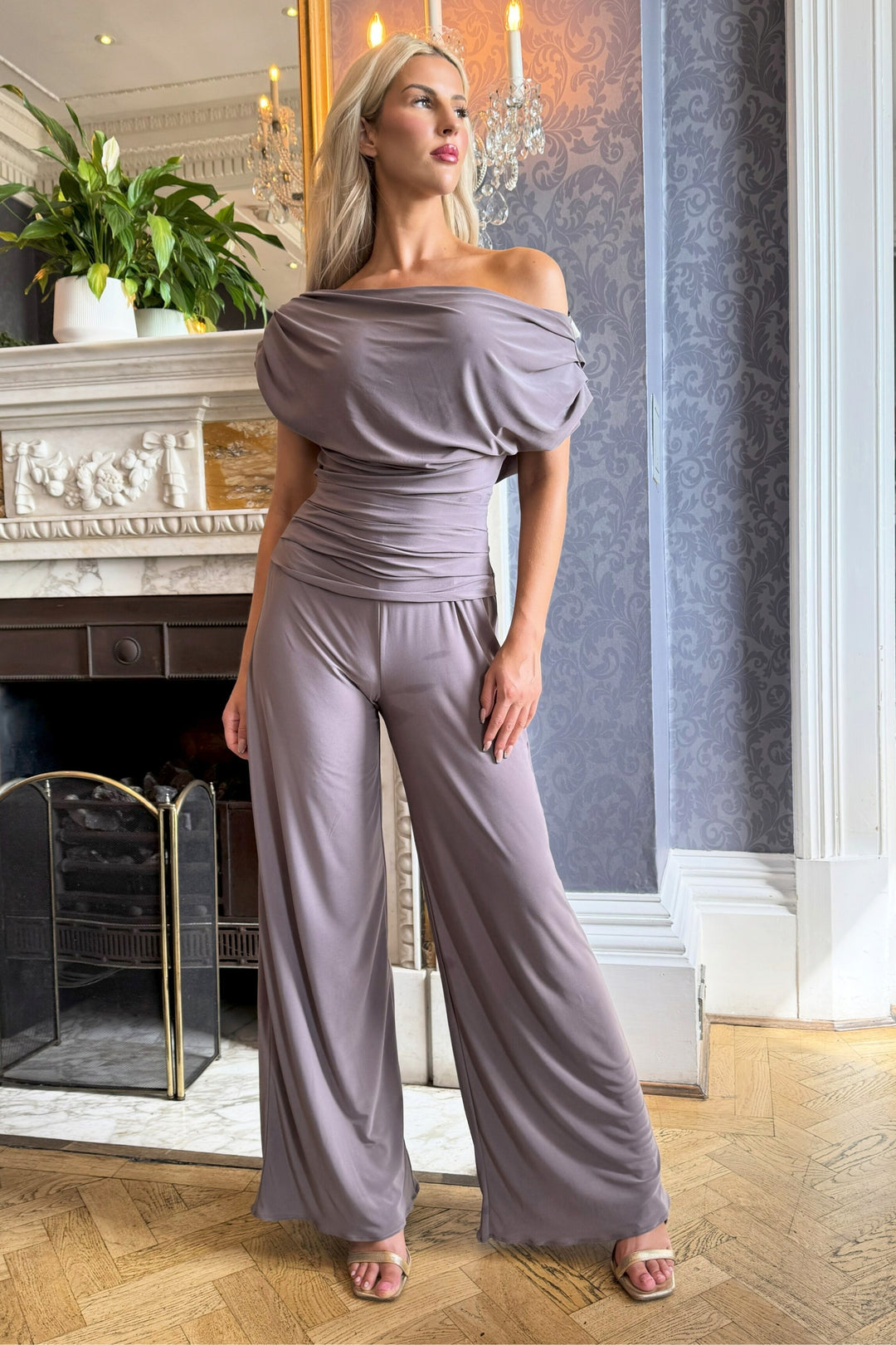 SS26 Carbon jumpsuit in grey taupe D1