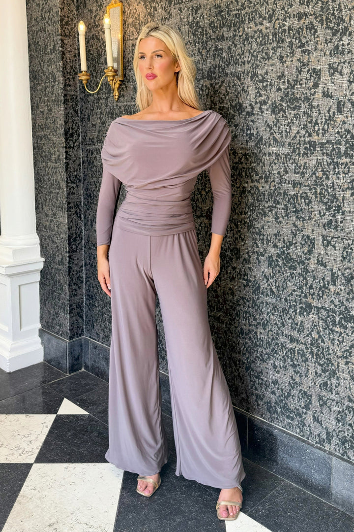 SS26 Carbon jumpsuit with sleeve in grey taupe T2