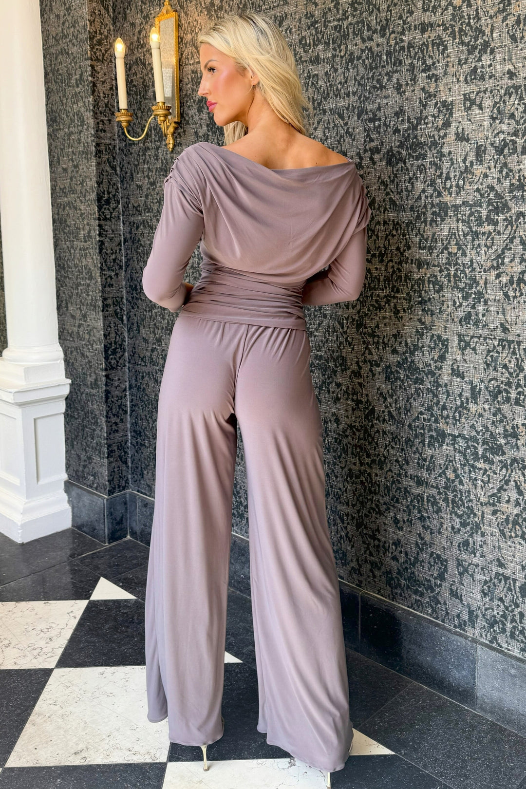 SS26 Carbon jumpsuit with sleeve in grey taupe T2