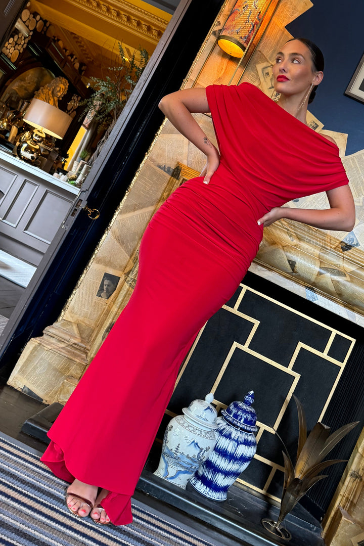 Platinum gown in red