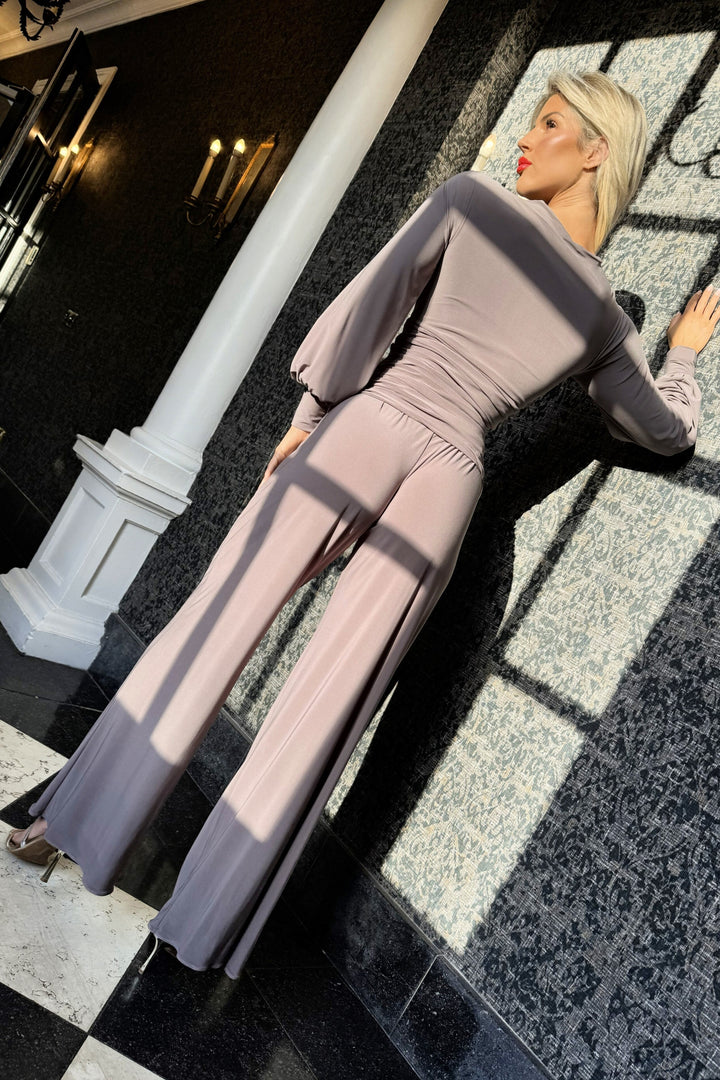SS26 Indium jumpsuit with bell sleeve in grey taupe