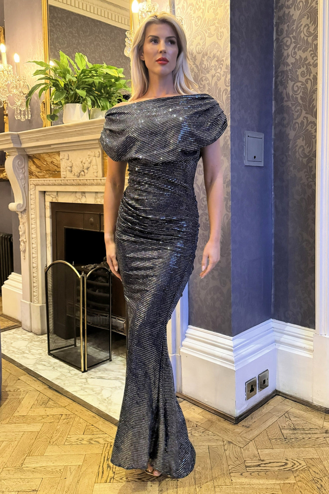 Platinum gown in gunmetal sequin sparkle T2/D5