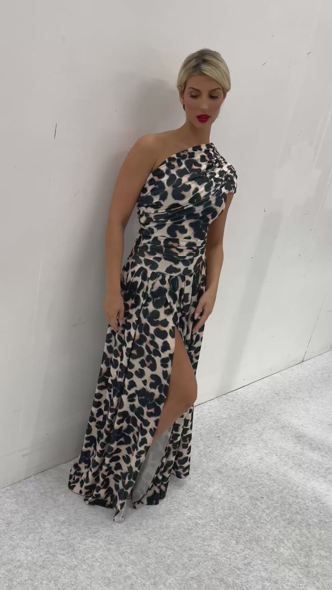 SS26 Rhenium maxi in leopard
