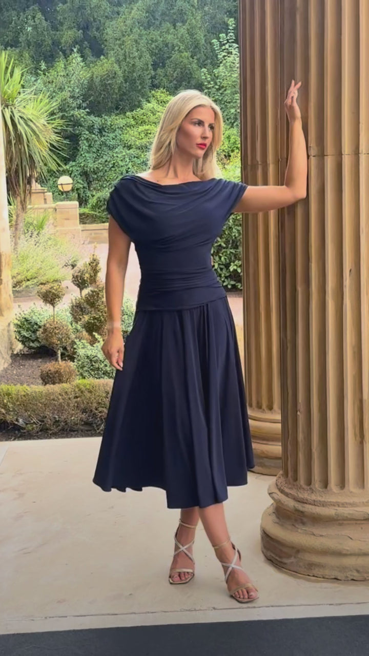 Carbon tea length dress in navy T1/D4